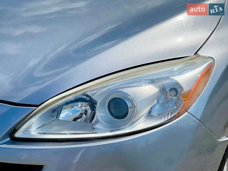 Мінівен Mazda 5 2014 в Горішніх Плавнях