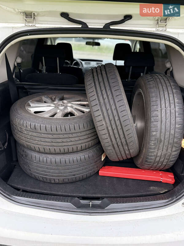 Минивэн Mazda 5 2010 в Луцке