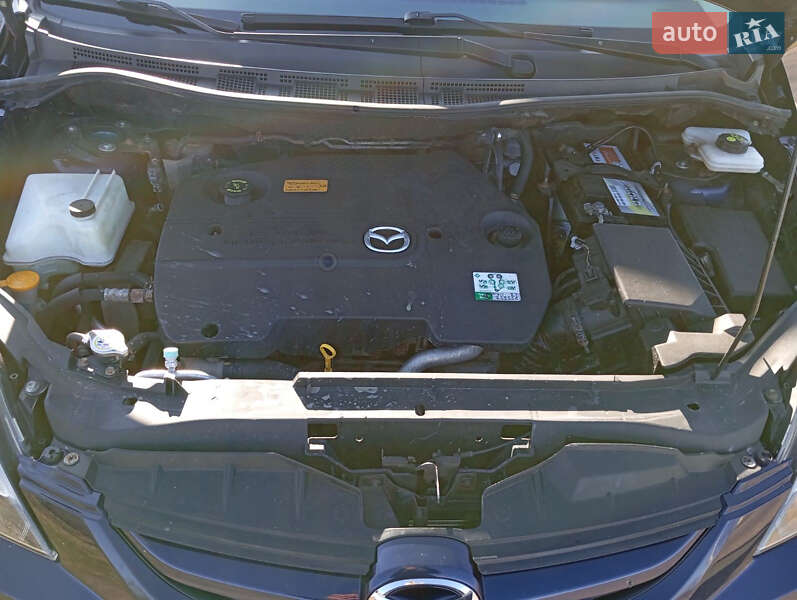Минивэн Mazda 5 2009 в Судовой Вишне