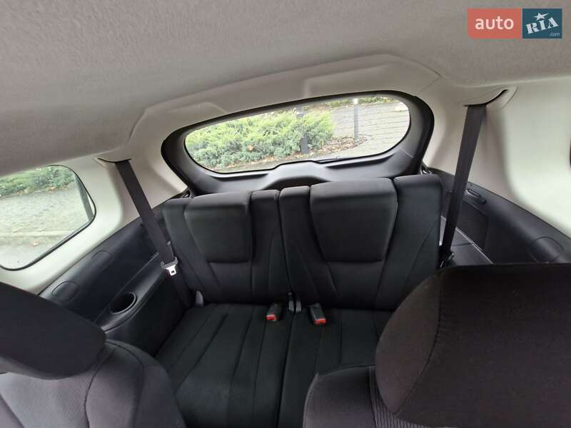 Минивэн Mazda 5 2015 в Киеве