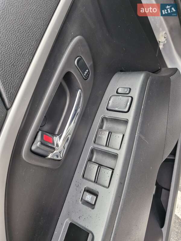 Минивэн Mazda 5 2015 в Киеве