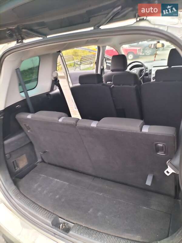 Минивэн Mazda 5 2005 в Черновцах