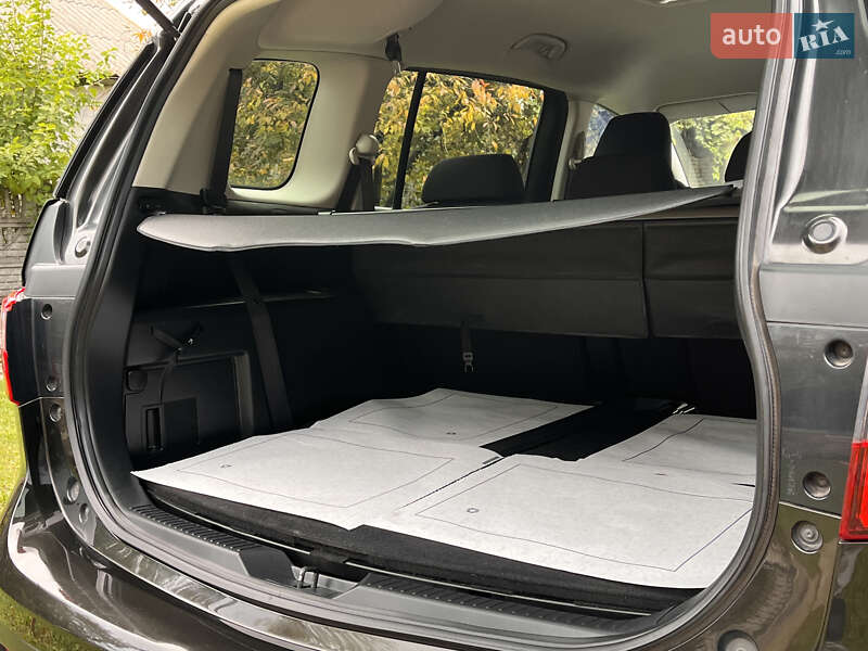 Минивэн Mazda 5 2010 в Киеве