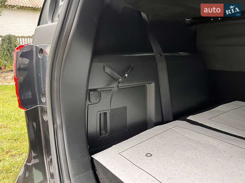 Минивэн Mazda 5 2010 в Киеве