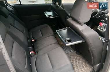 Минивэн Mazda 5 2008 в Белой