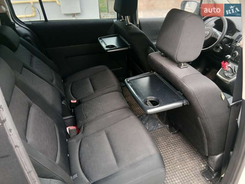 Мінівен Mazda 5 2008 в Білій