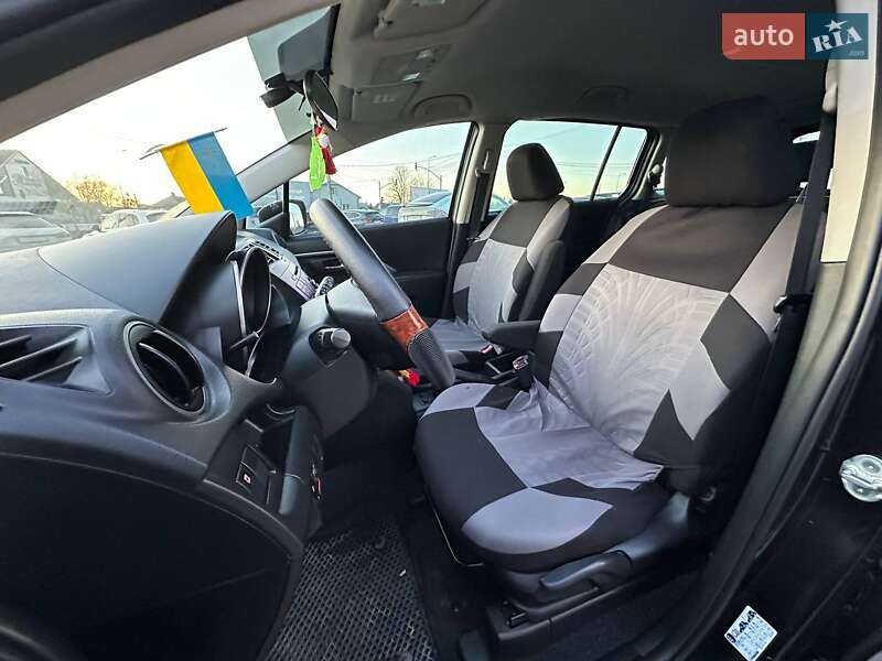 Минивэн Mazda 5 2011 в Львове