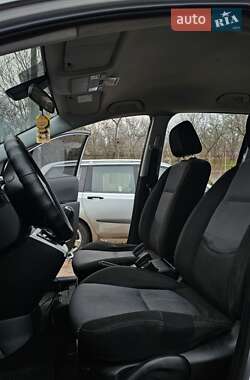 Минивэн Mazda 5 2005 в Николаеве