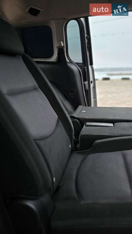 Мінівен Mazda 5 2005 в Миколаєві фото 14 Мінівен Mazda 5 2005 в Миколаєві