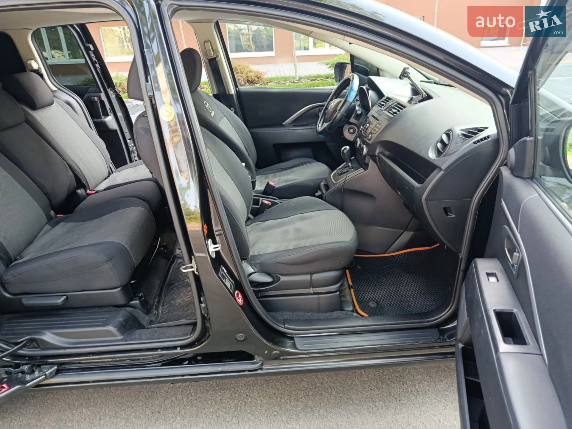 2011 Mazda 5 - мініатюра 9