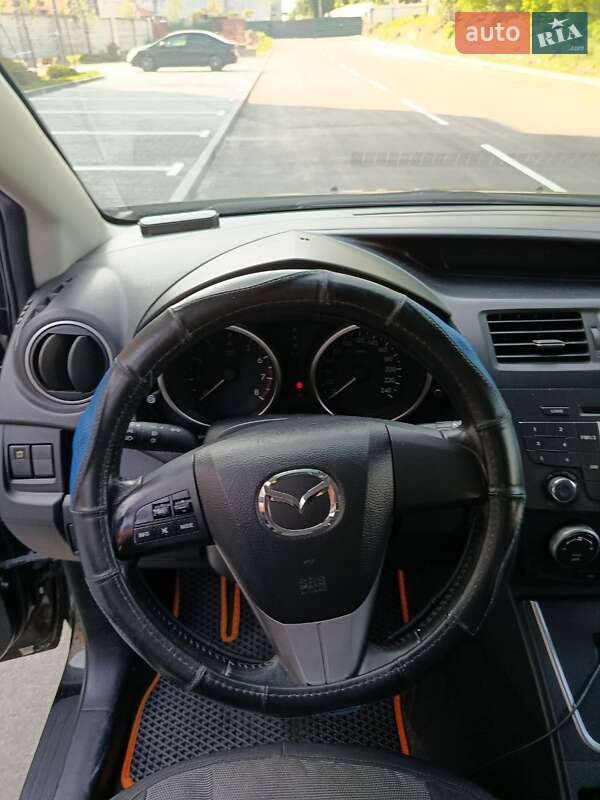 Минивэн Mazda 5 2011 в Киеве
