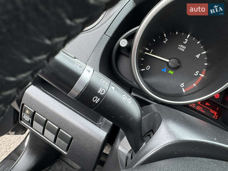 Минивэн Mazda 5 2011 в Киеве фото 43 Минивэн Mazda 5 2011 в Киеве