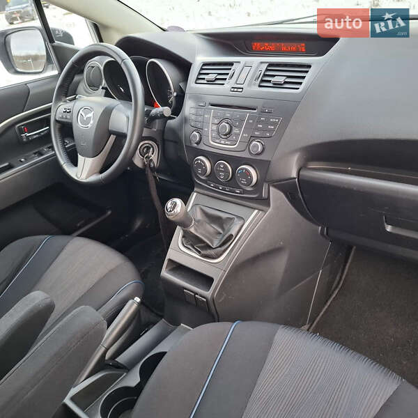 Минивэн Mazda 5 2010 в Луцке