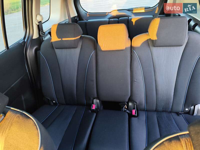 Мінівен Mazda 5 2011 в Білгороді-Дністровському