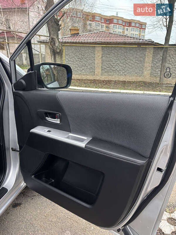 Минивэн Mazda 5 2006 в Одессе