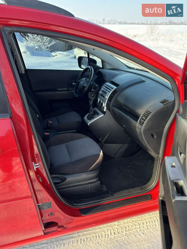 Минивэн Mazda 5 2005 в Сквире