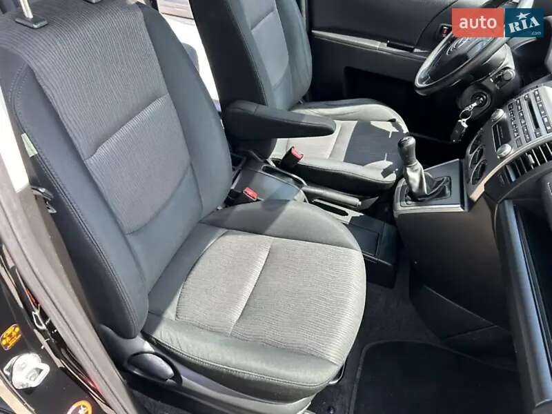 Минивэн Mazda 5 2009 в Ровно