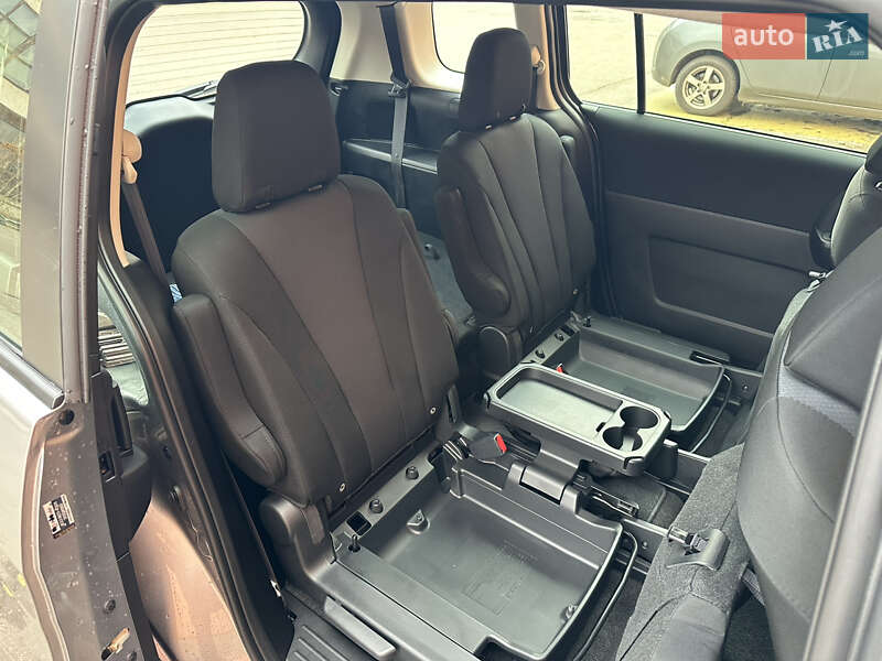 Мінівен Mazda 5 2015 в Києві фото 19 Мінівен Mazda 5 2015 в Києві