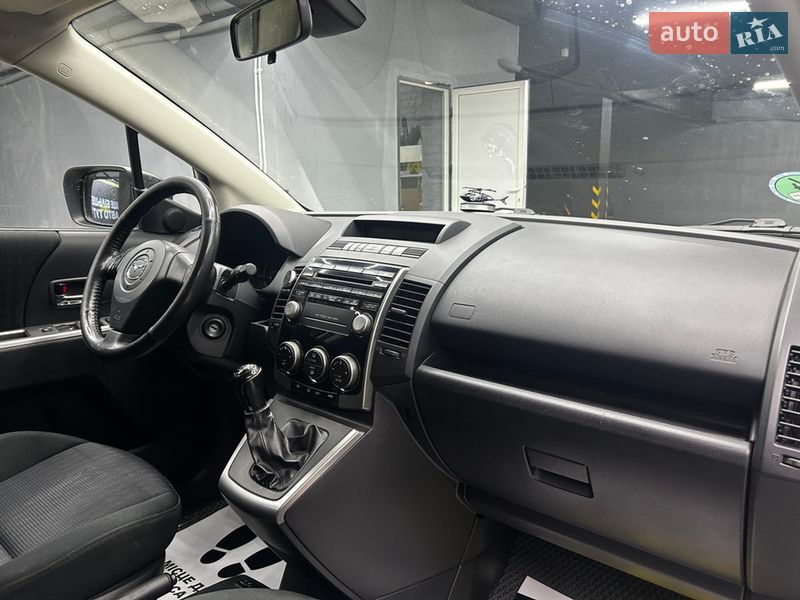 Минивэн Mazda 5 2009 в Черновцах