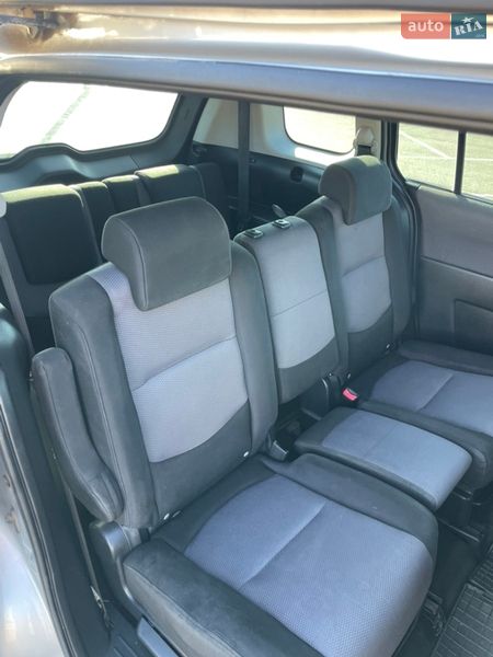 Минивэн Mazda 5 2007 в Кривом Роге