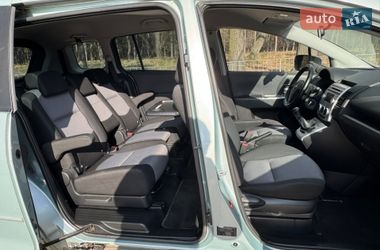 Минивэн Mazda 5 2006 в Киеве