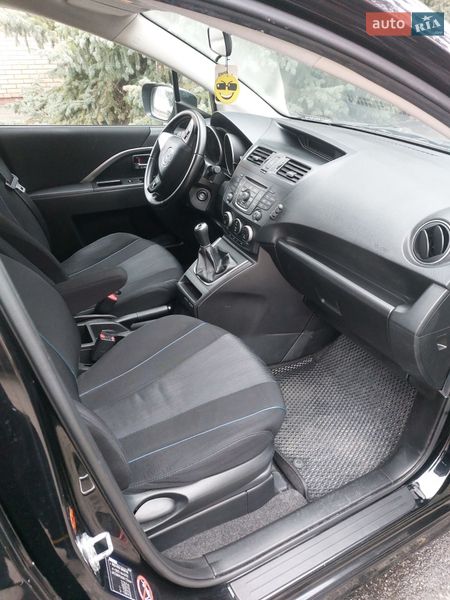 Минивэн Mazda 5 2011 в Киеве