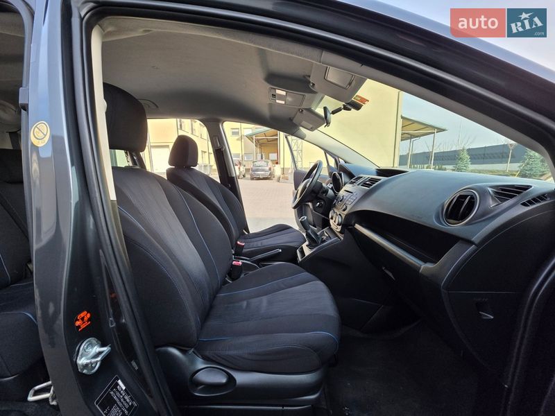 Минивэн Mazda 5 2011 в Луцке
