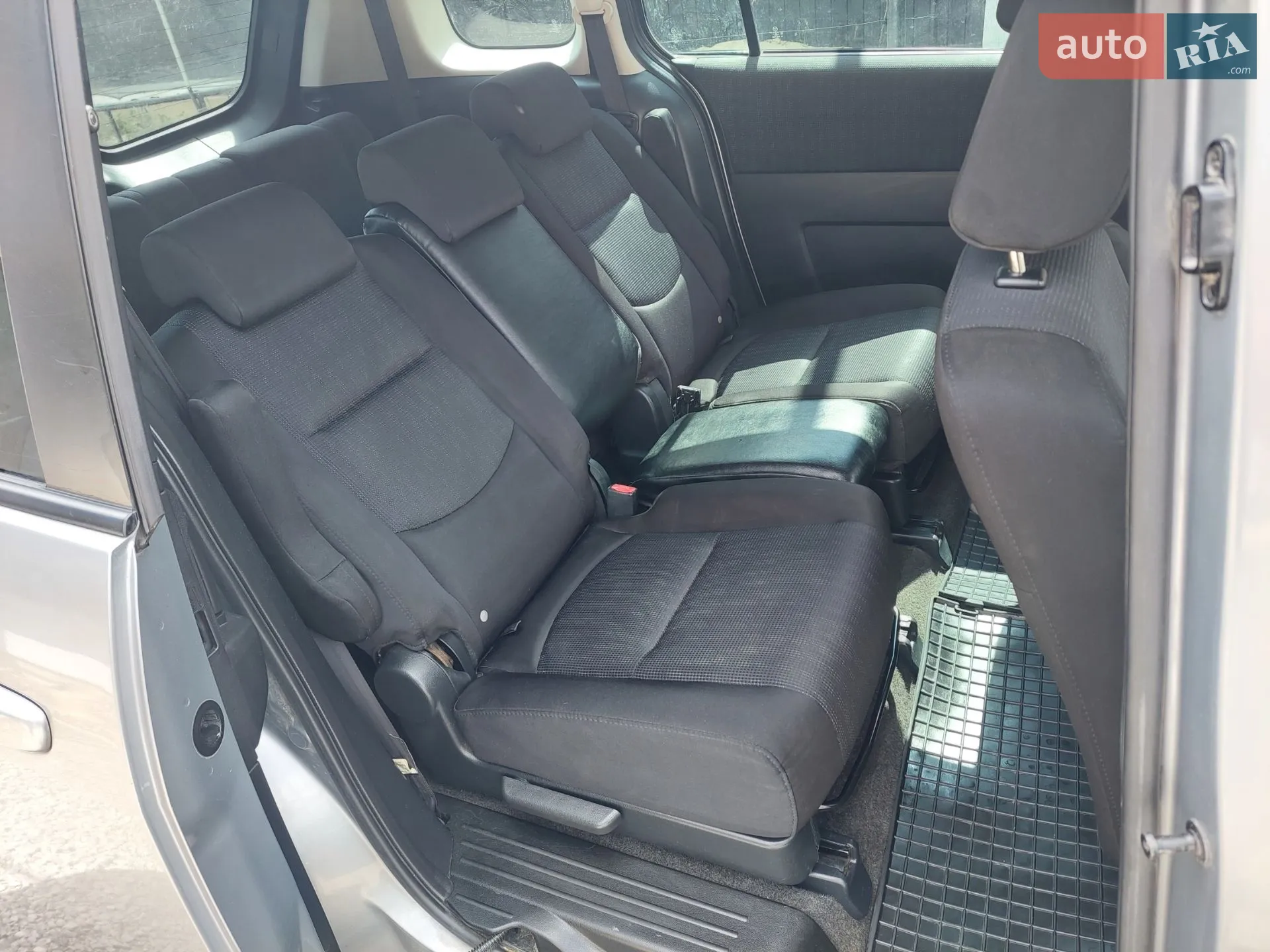 2010 Mazda 5 - мініатюра 7