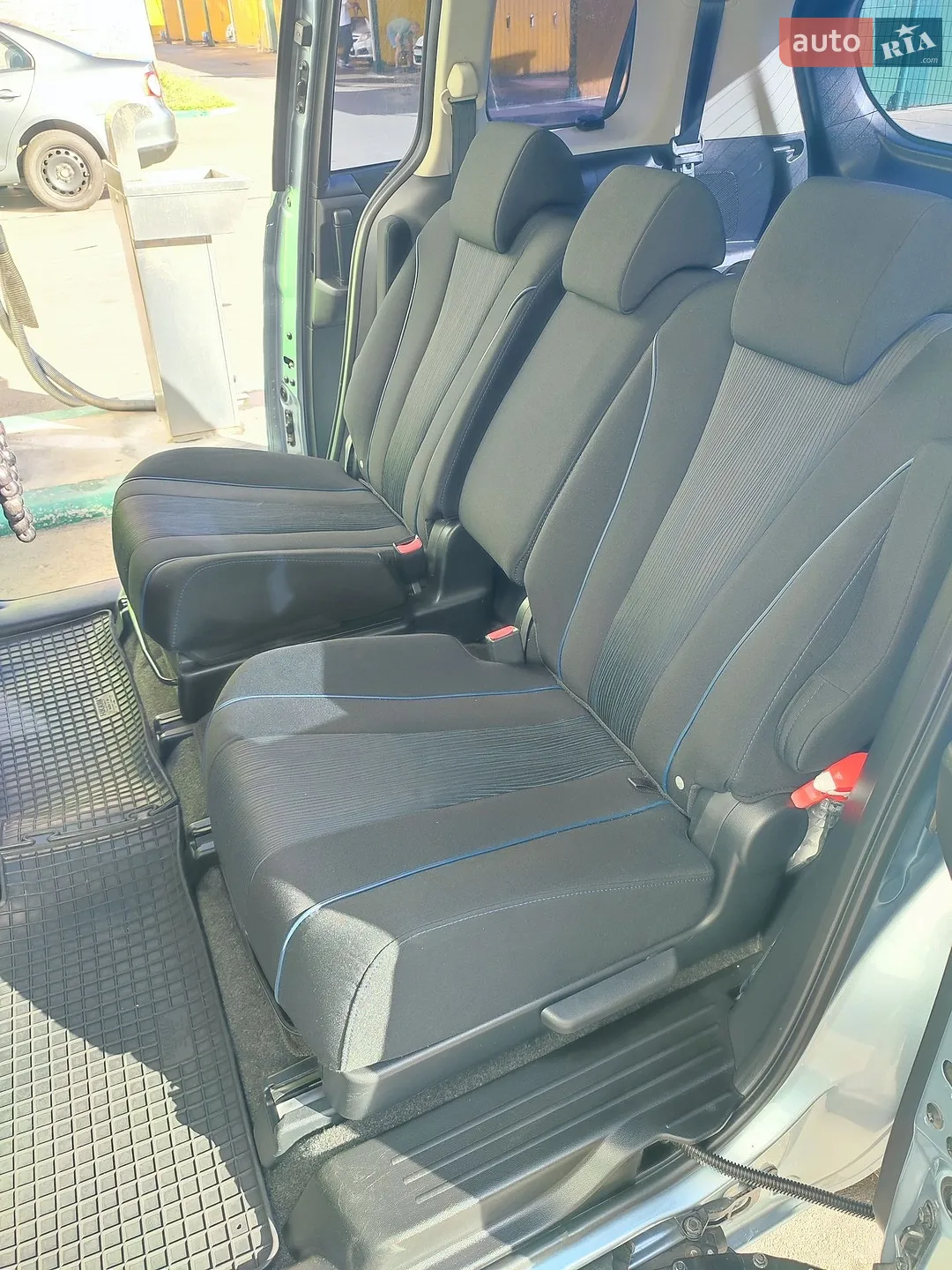 2012 Mazda 5 - мініатюра 21