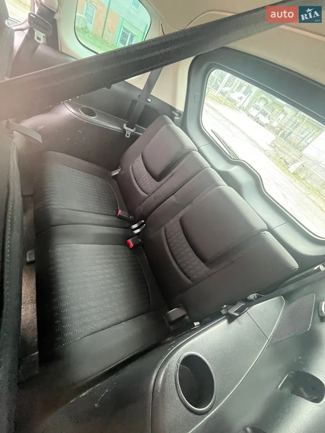 2010 Mazda 5 - мініатюра 14