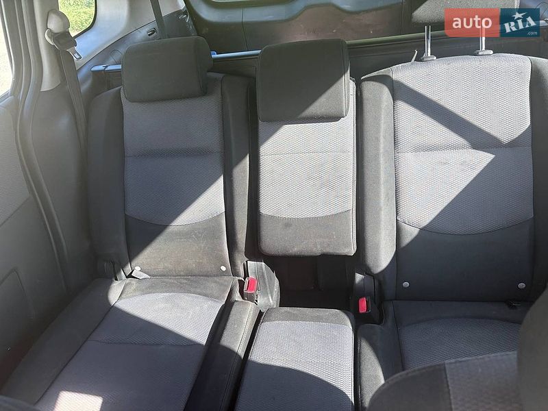 Минивэн Mazda 5 2006 в Одессе