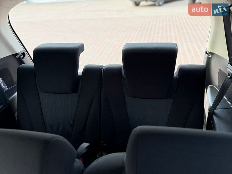 Минивэн Mazda 5 2011 в Ровно