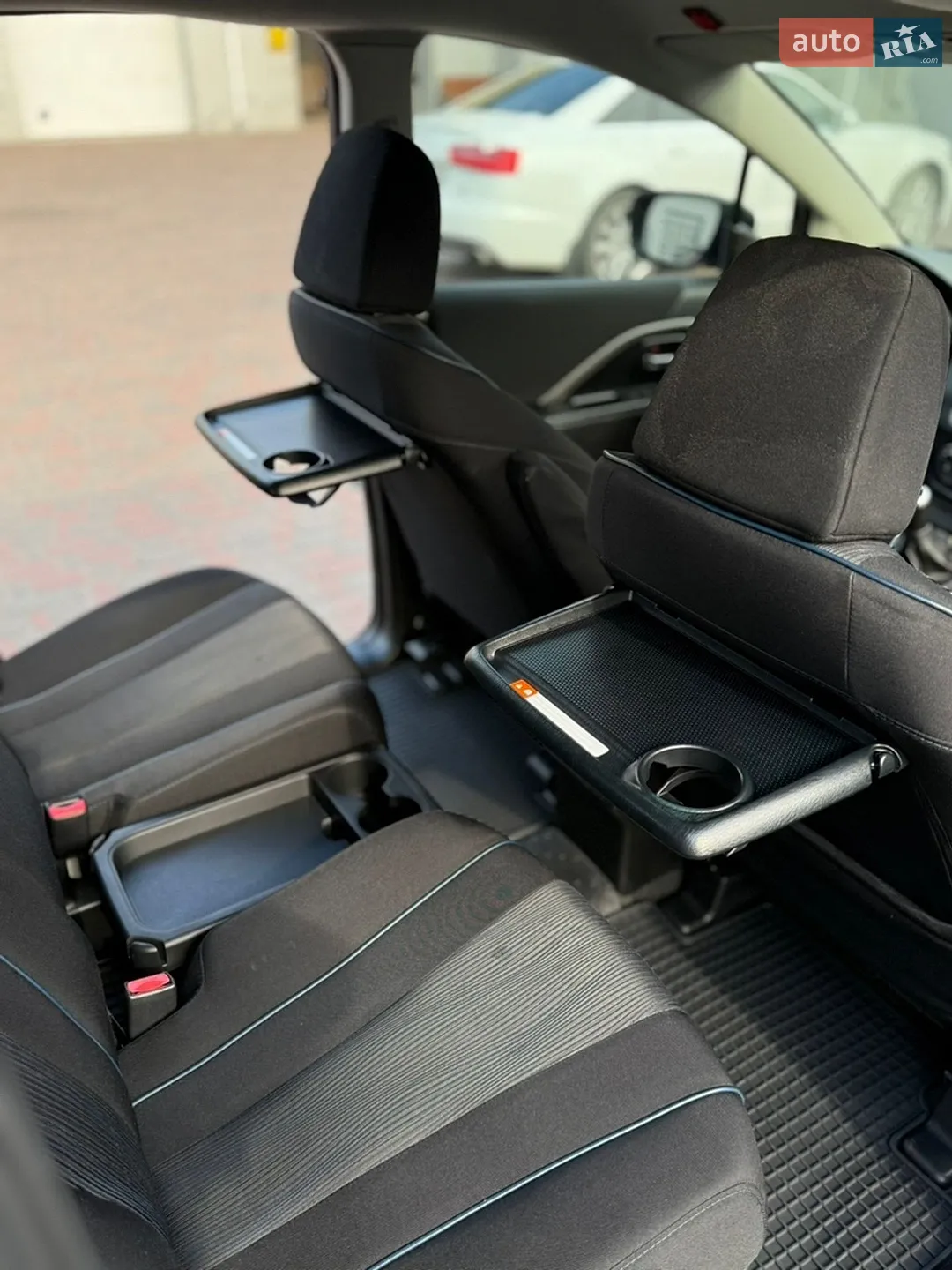 2011 Mazda 5 - мініатюра 15