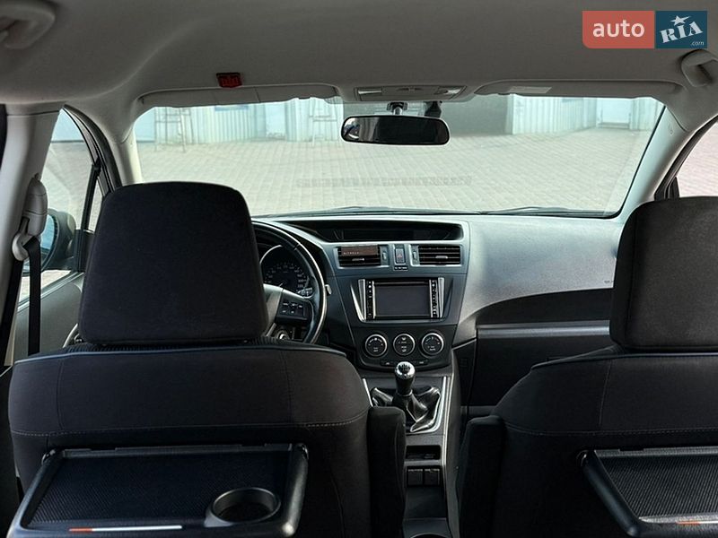 Минивэн Mazda 5 2011 в Ровно