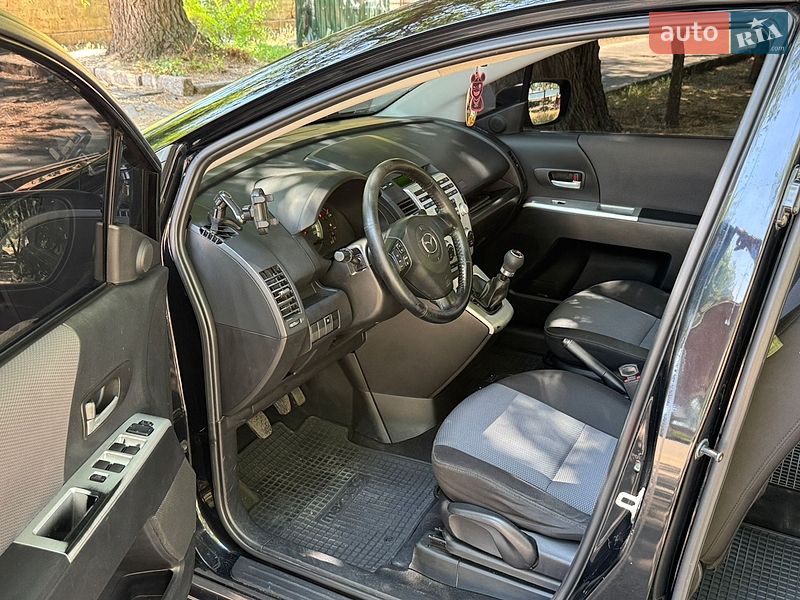 Минивэн Mazda 5 2007 в Николаеве