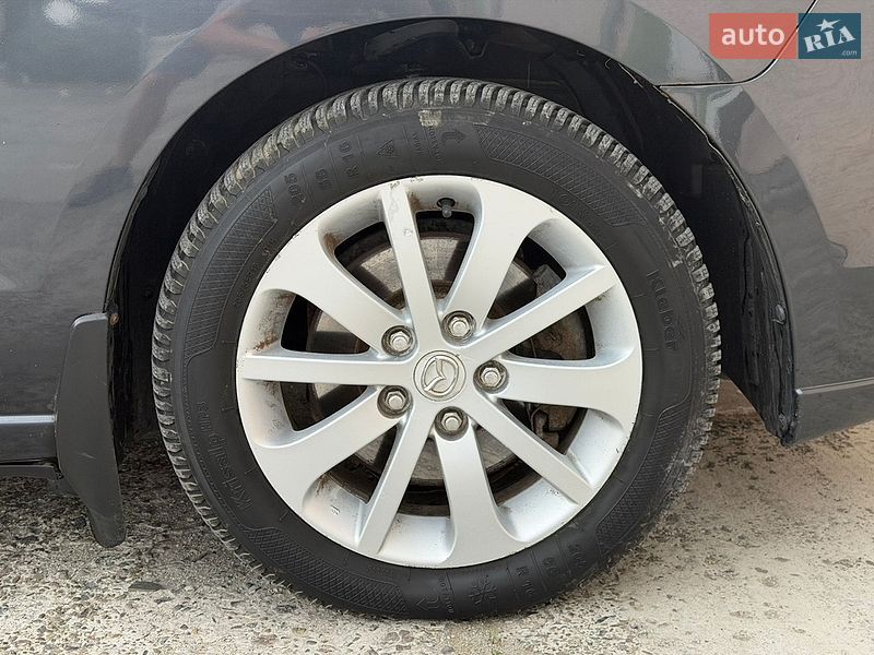 Минивэн Mazda 5 2006 в Стрые