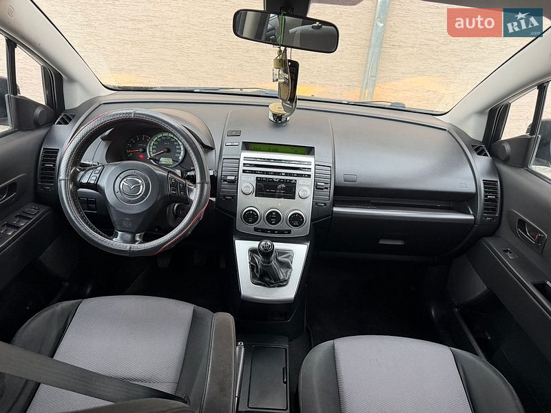 Минивэн Mazda 5 2006 в Стрые