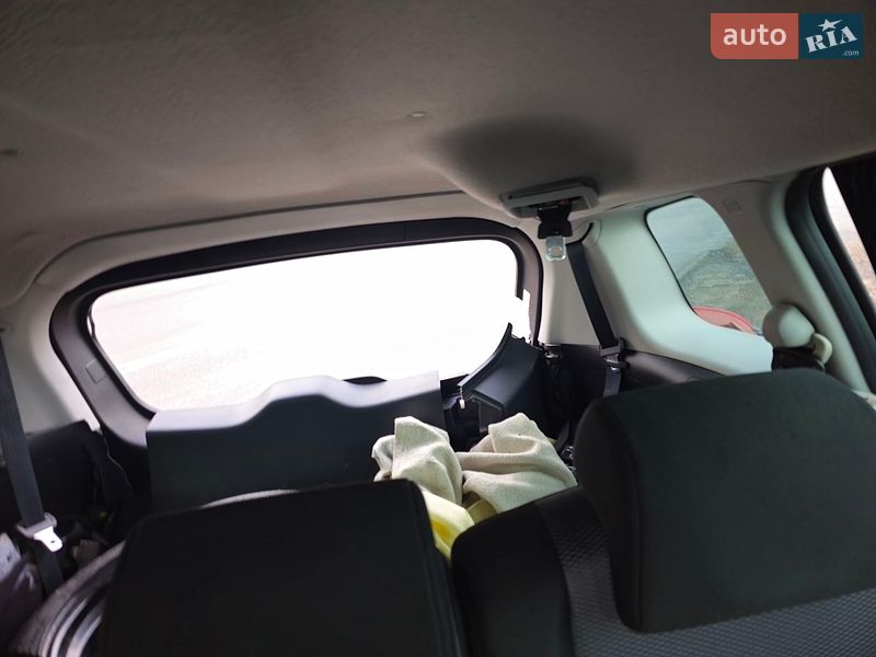 Минивэн Mazda 5 2006 в Черкассах фото 5 Минивэн Mazda 5 2006 в Черкассах