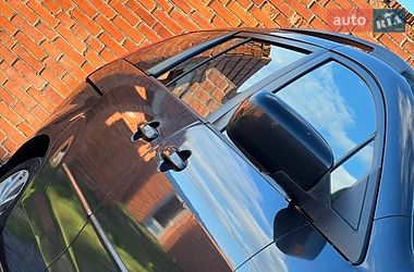 Мінівен Mazda 5 2006 в Дрогобичі