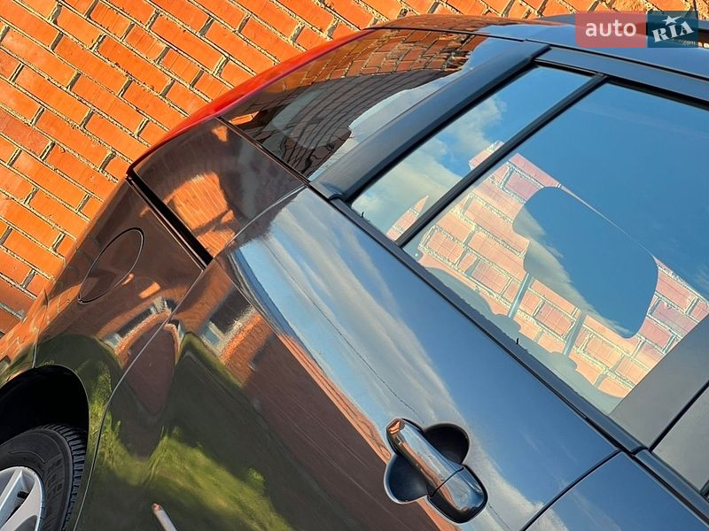 Мінівен Mazda 5 2006 в Дрогобичі