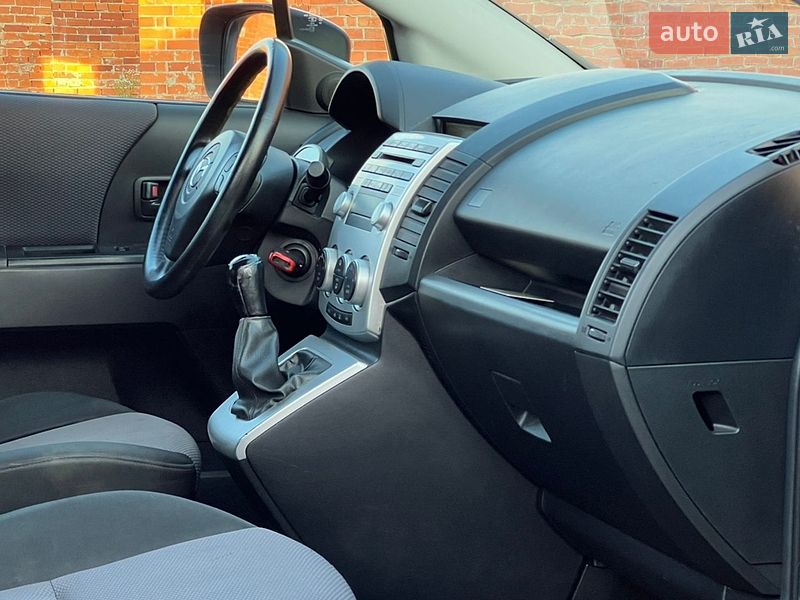 Мінівен Mazda 5 2006 в Дрогобичі