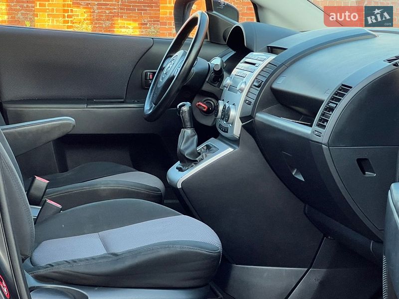 Мінівен Mazda 5 2006 в Дрогобичі