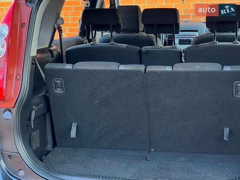 Мінівен Mazda 5 2006 в Дрогобичі