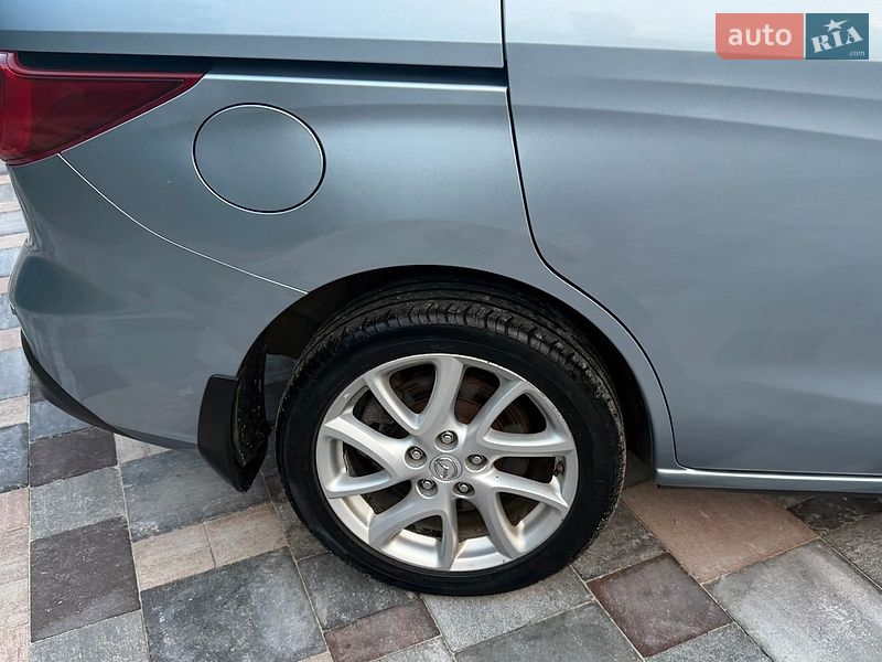 Мінівен Mazda 5 2011 в Києві