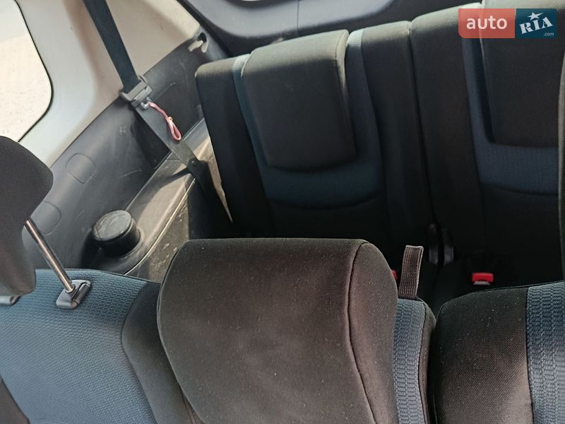 Минивэн Mazda 5 2007 в Золочеве