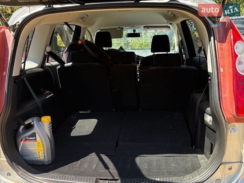 Мінівен Mazda 5 2005 в Калуші
