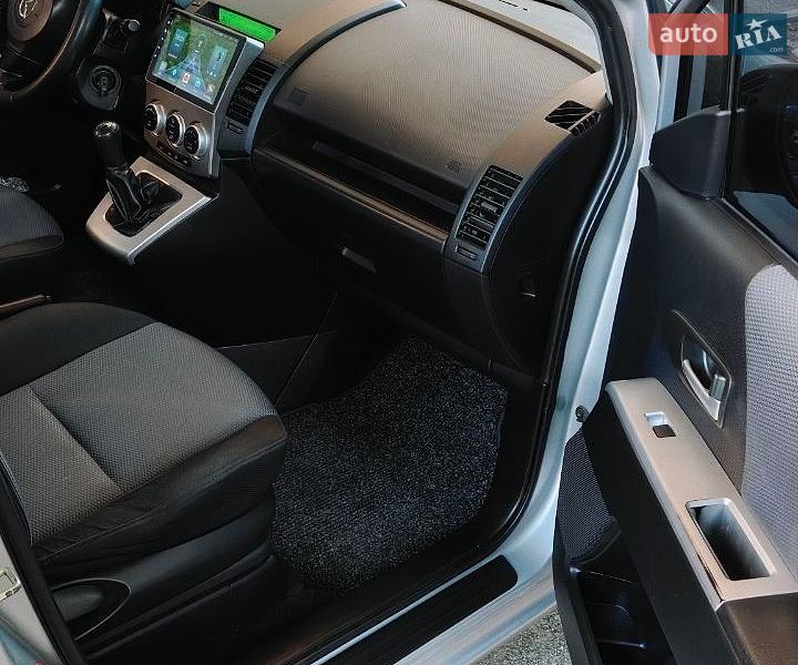 Мінівен Mazda 5 2006 в Харкові