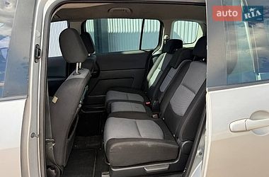 Мінівен Mazda 5 2006 в Києві