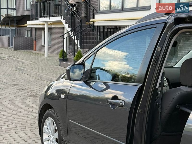 Мінівен Mazda 5 2006 в Жовкві