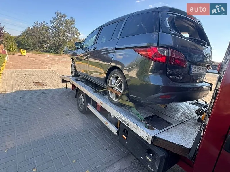 Mazda 5